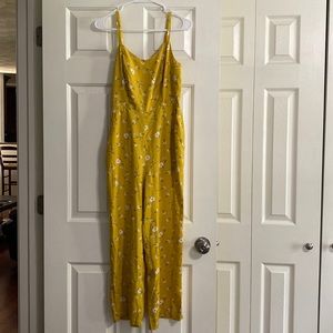 Old Navy woman’s yellow jumpsuit